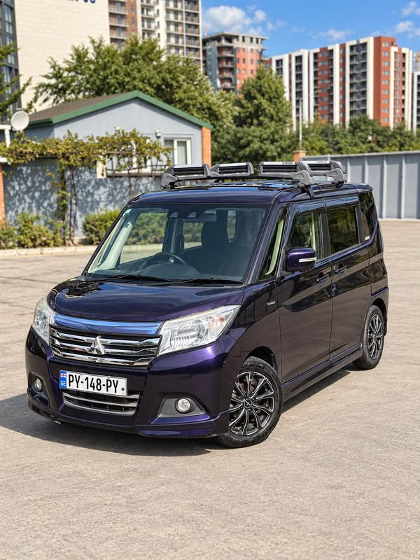 Mitsubishi Delica D:2 2018 — 6,800$